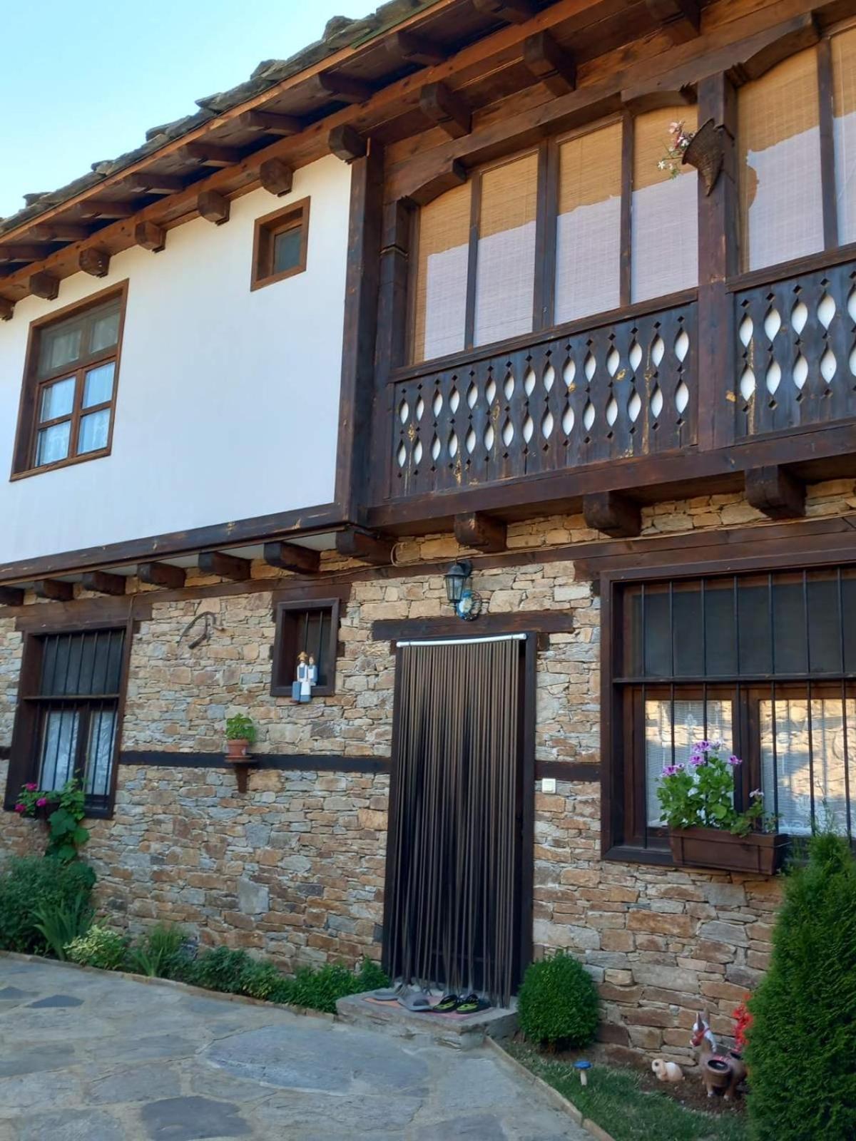 Тодорината къща Hotel Лещен Екстериор снимка