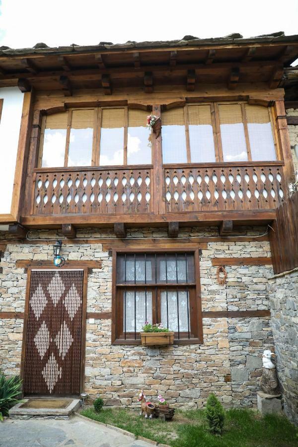 Тодорината къща Hotel Лещен Екстериор снимка